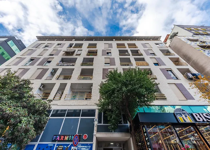 Unbeatable Location - Walkable